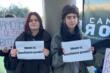 Universitari incatenati a Bari, la Regione: «Borse di studio entro inizio gennaio»
