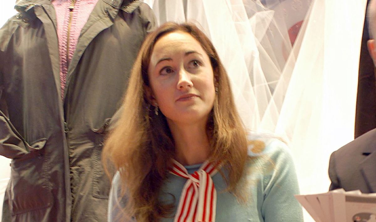 Galleria foto 'Addio a Sophie Kinsella, morta a 55 anni l’autrice di “I love shopping”: aveva un tumore al cervello' - foto 1