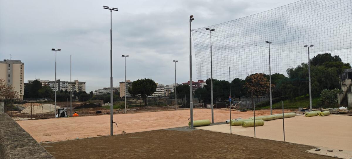 Galleria foto 'Bari, la rinascita di Santa Rita vale 15 milioni: in arrivo parco e asilo. Scaramuzzi: «Apriremo subito le aree pronte»' - foto 2