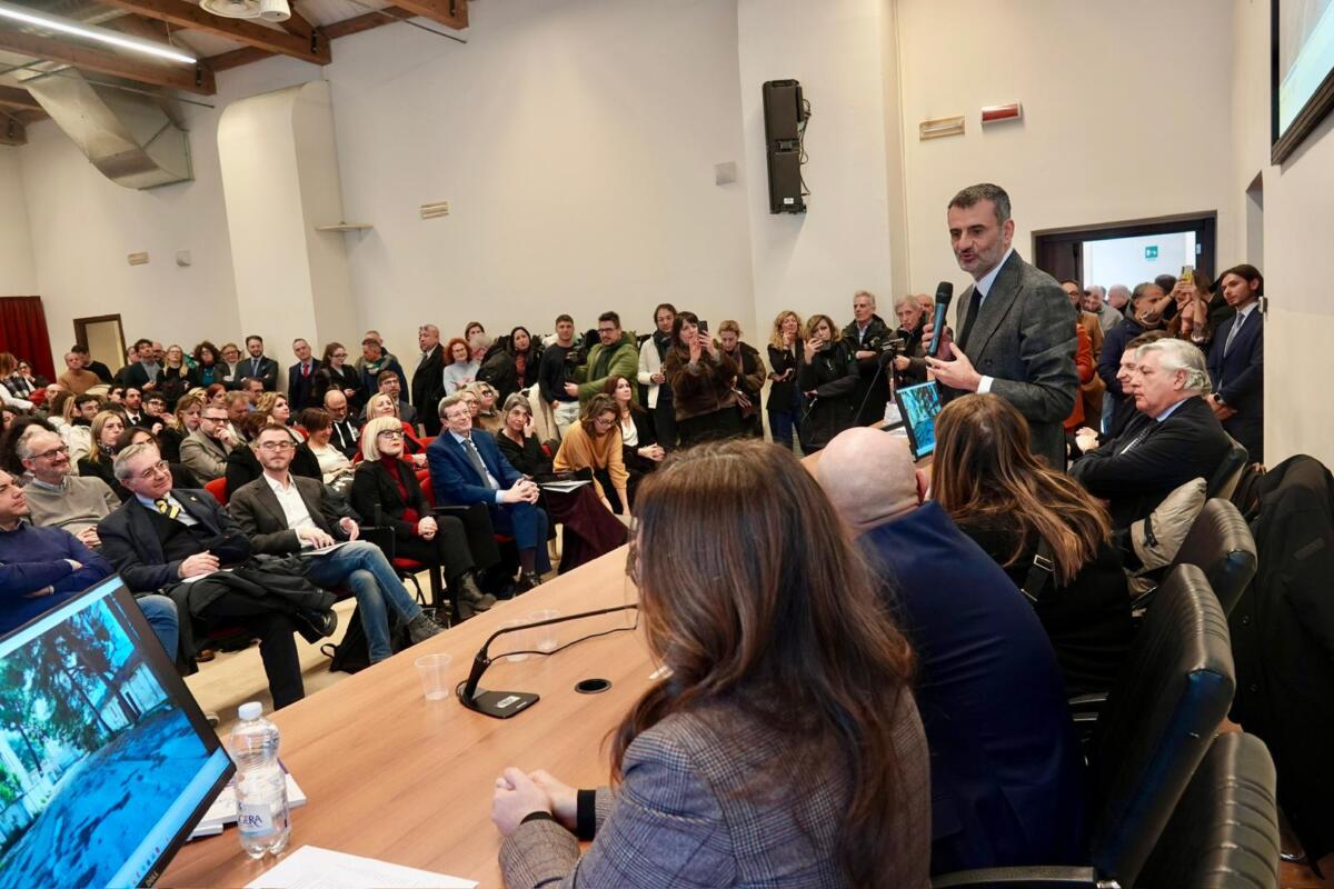 Galleria foto 'Regione, Decaro pensa al futuro: «Rendiamo la Puglia attrattiva per i giovani» – VIDEO' - foto 1