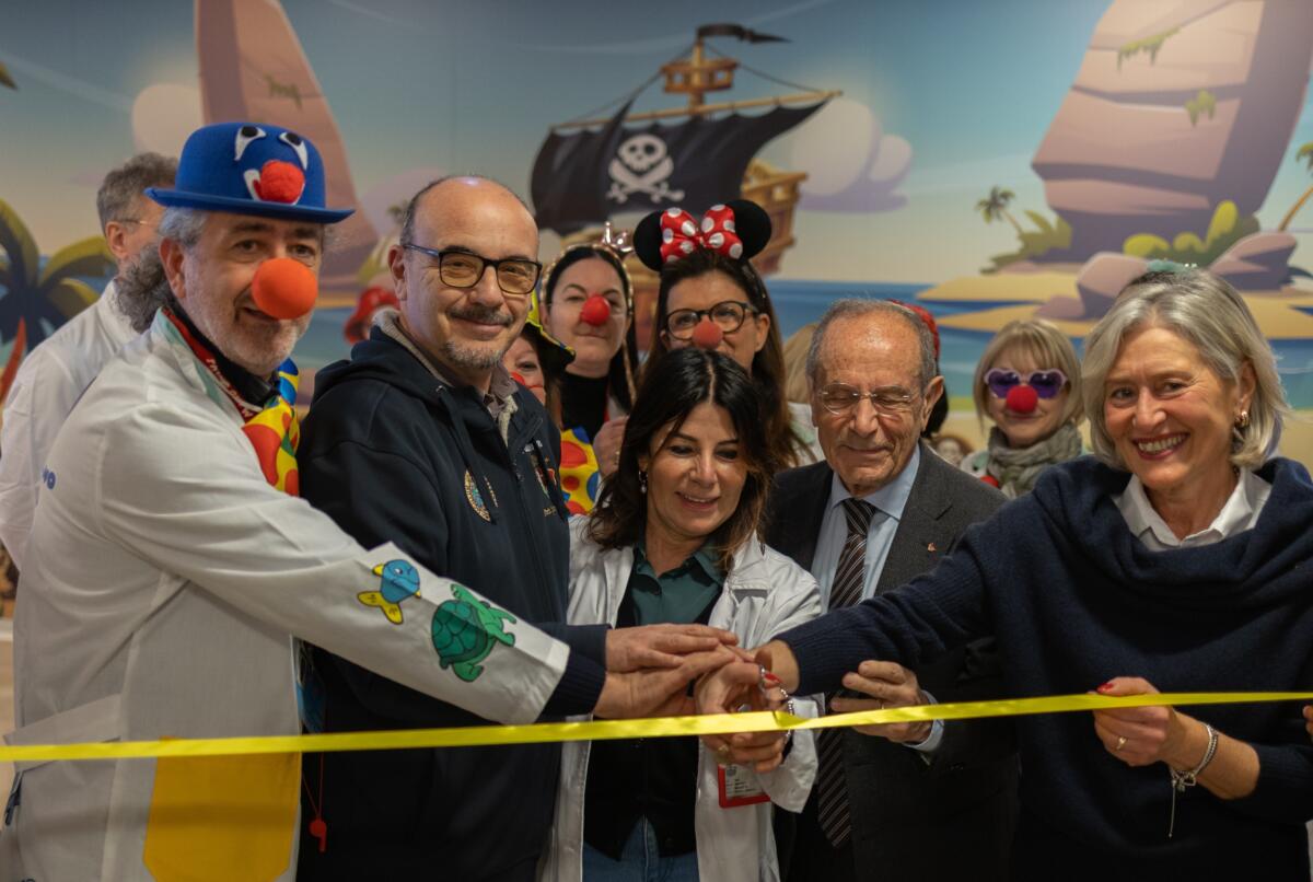Galleria foto 'Bari, taglio del nastro al Giovanni XXIII: nuova sala prelievi grazie ai fondi della “Pigiama Run” – FOTO' - foto 2