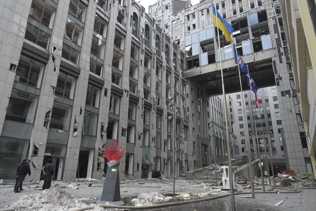 Galleria foto 'Ucraina al buio nel gelo: raid russi nonostante la tregua, Zelensky: «Oggi non abbiamo attaccato l’energia russa»' - foto 1