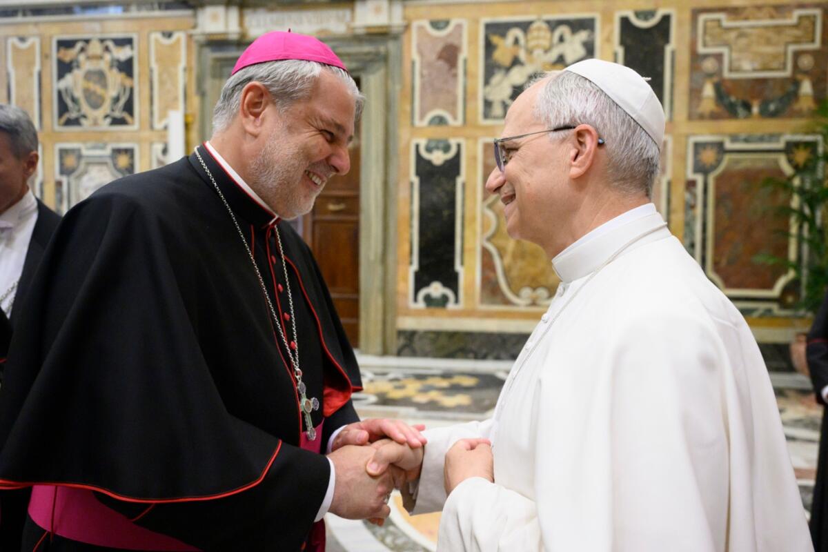 Foggia in Vaticano, l’arcivescovo Ferretti da Papa Leone XIV: «La Capitanata soffre, ma ha voglia di riscatto» Foggia in Vaticano, l’arcivescovo Ferretti da Papa Leone XIV: «La Capitanata soffre, ma ha voglia di riscatto»