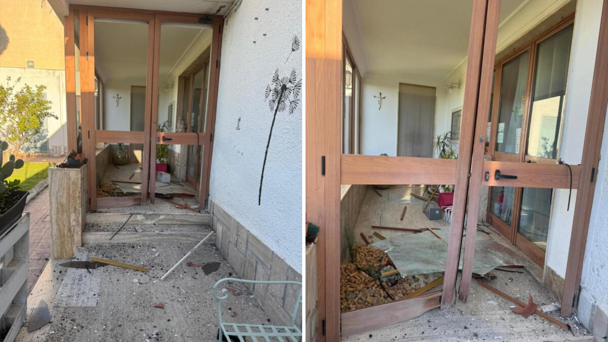 Manfredonia, bomba carta devasta l’ingresso di un ristorante a Capodanno. Il sindaco: «Atto vile» Manfredonia, bomba carta devasta l’ingresso di un ristorante a Capodanno. Il sindaco: «Atto vile»