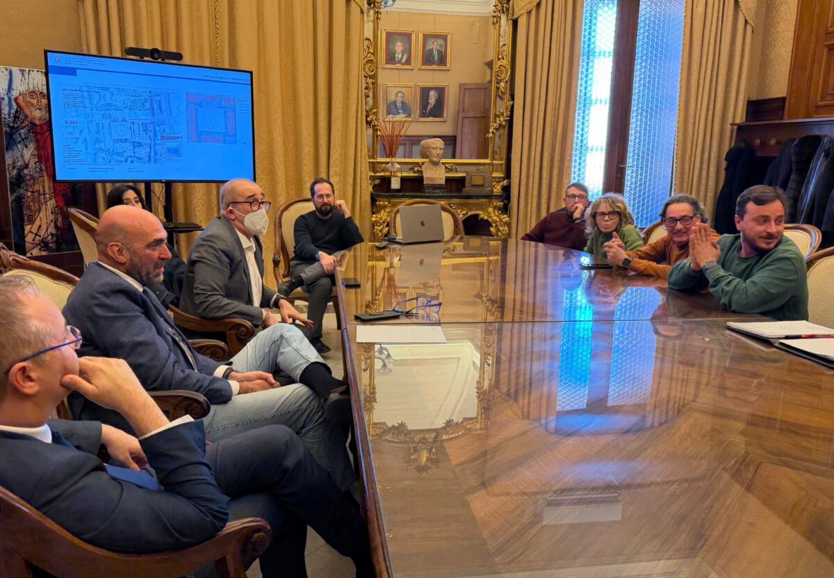 Galleria foto 'Brt e parcheggi, a Bari un confronto in Comune con il Comitato' - foto 1