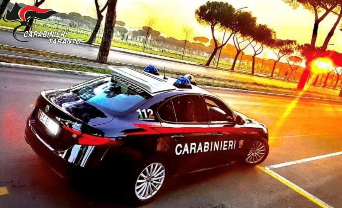 Galleria foto 'Taranto, armato di coltello minaccia la ex sul posto di lavoro: un 49enne finisce ai domiciliari' - foto 1