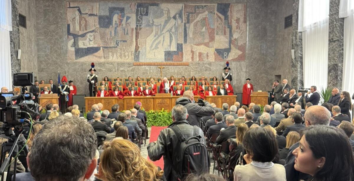 Galleria foto 'Giustizia a Bari: i dati migliorano ma c’è allarme democratico. L’ultimo discorso di Cassano' - foto 1