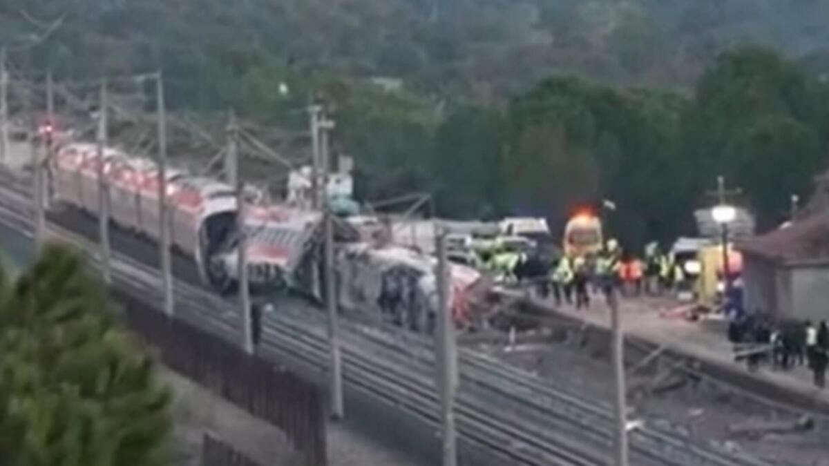 Galleria foto 'Spagna, tragedia ferroviaria in Andalusia: due treni deragliano, 39 morti e oltre 150 feriti' - foto 1