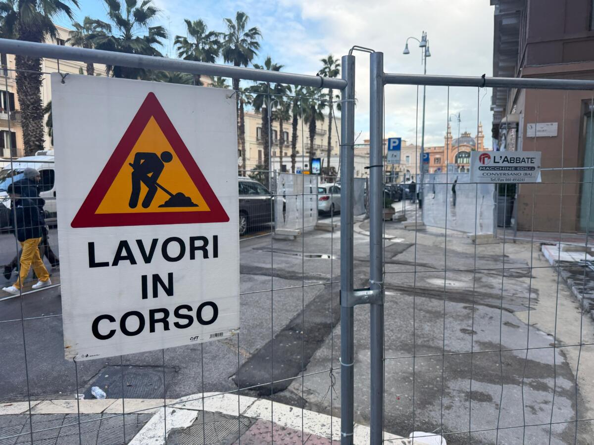 Bari, proseguono i lavori in tre isolati di via Argiro: avanti le opere per la nuova “rambla” Bari, proseguono i lavori in tre isolati di via Argiro: avanti le opere per la nuova “rambla”