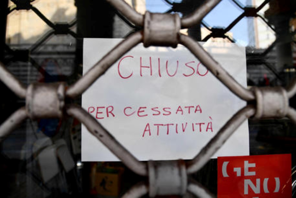 Galleria foto 'Anche in Puglia aumentano le saracinesche abbassate: meno negozi ma più superficie di vendita' - foto 1