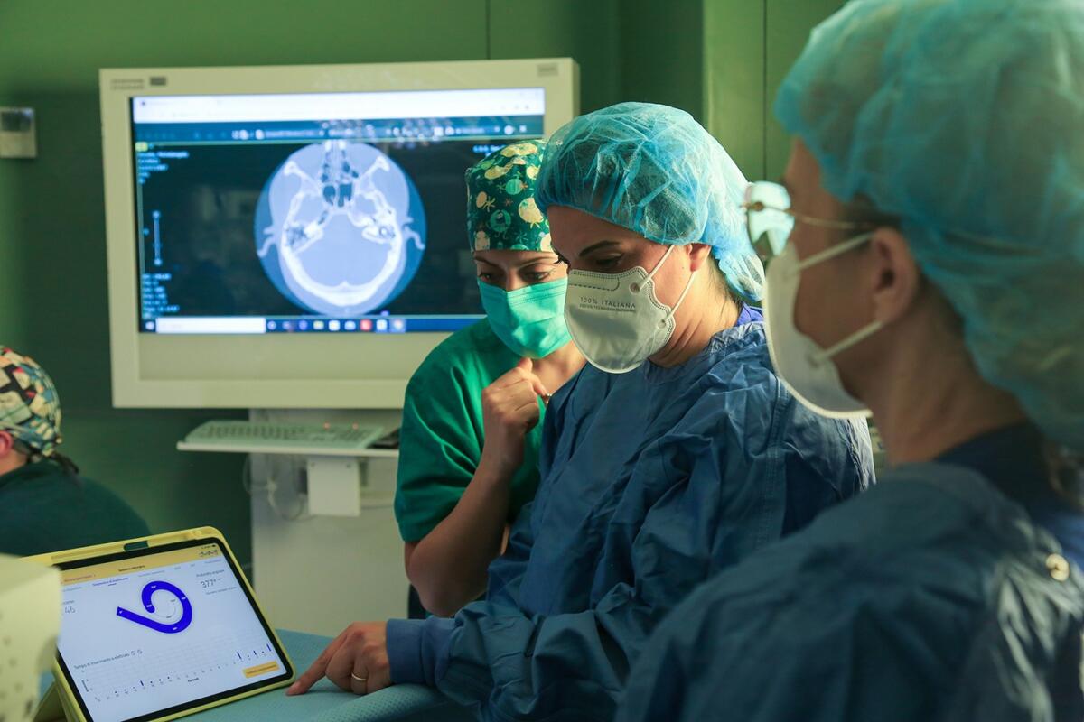 San Giovanni Rotondo, impiantato un orecchio bionico intelligente su paziente di 28 anni San Giovanni Rotondo, impiantato un orecchio bionico intelligente su paziente di 28 anni