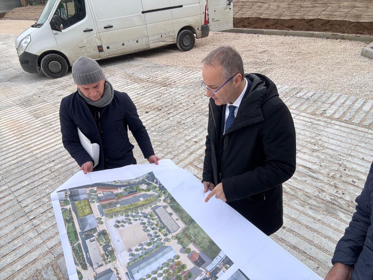 Bari, nuovo parcheggio temporaneo da 206 posti nell’ex Rossani: al via lunedì Bari, nuovo parcheggio temporaneo da 206 posti nell’ex Rossani: al via lunedì