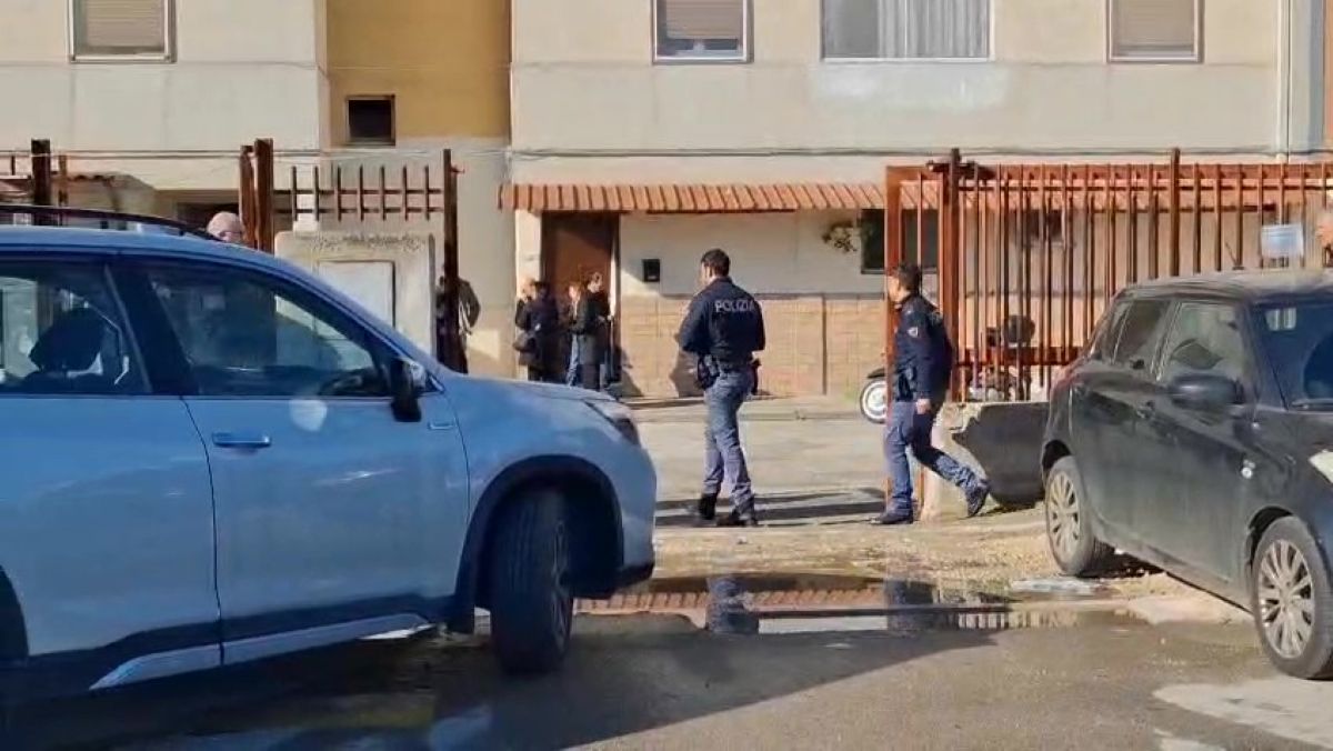 Bari, sgombero delle case popolari: tra gli abusivi anche il fratello di un boss Bari, sgombero delle case popolari: tra gli abusivi anche il fratello di un boss