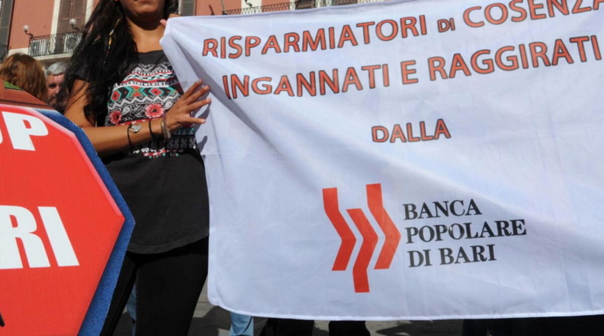 Galleria foto 'Banca Popolare di Bari, la sentenza riaccende la speranza per i soci. Carrieri: «Ora si va al Mef»' - foto 1