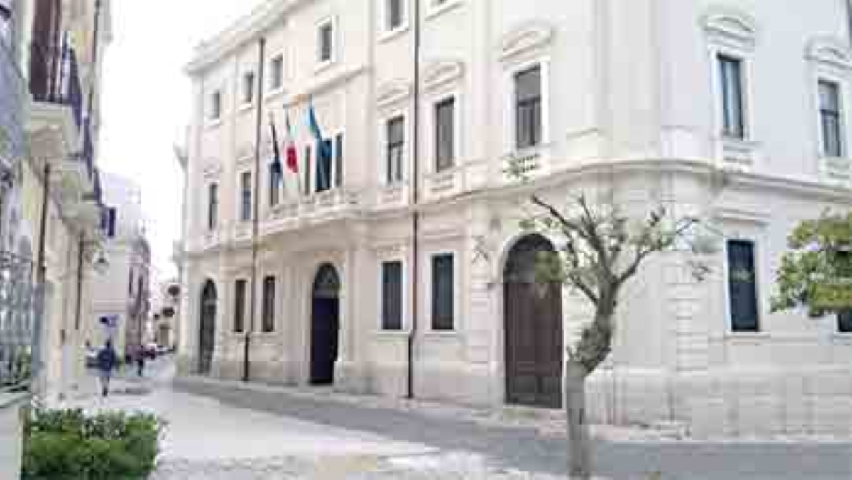 Galleria foto 'Brindisi, si vota forse a ottobre: Pomes in pole position come presidente' - foto 1