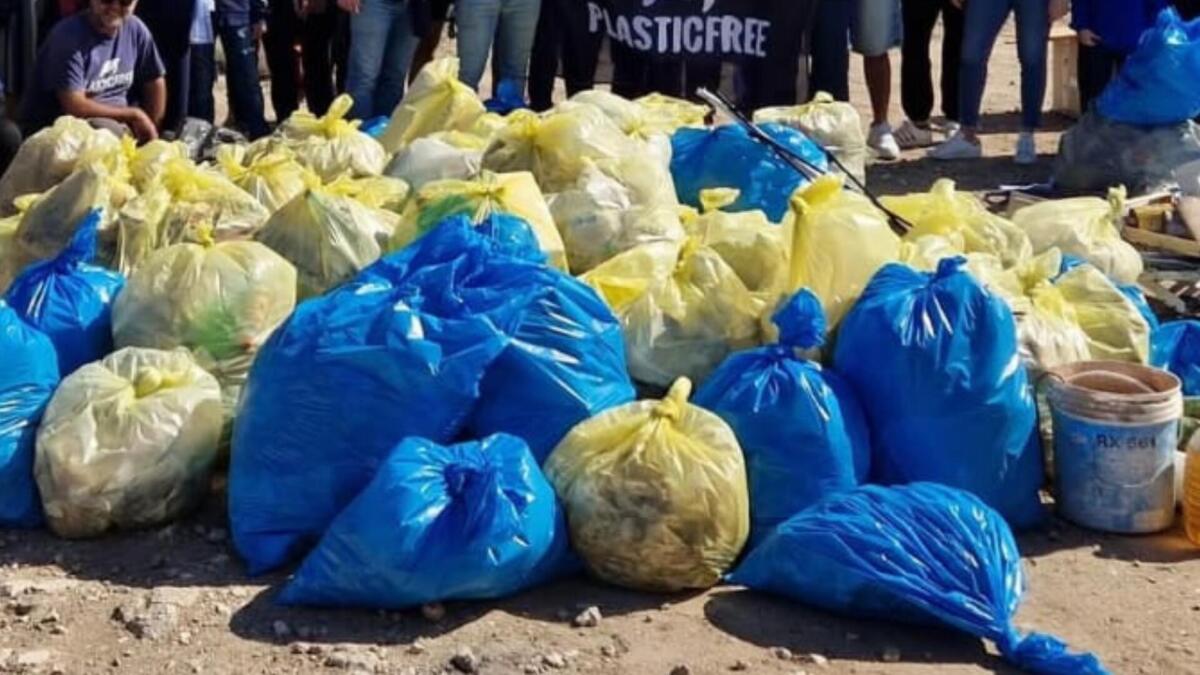 Galleria foto 'Abbandona rifiuti nel Barese, maxi-multa fino a 18mila euro e patente sospesa per un residente' - foto 1