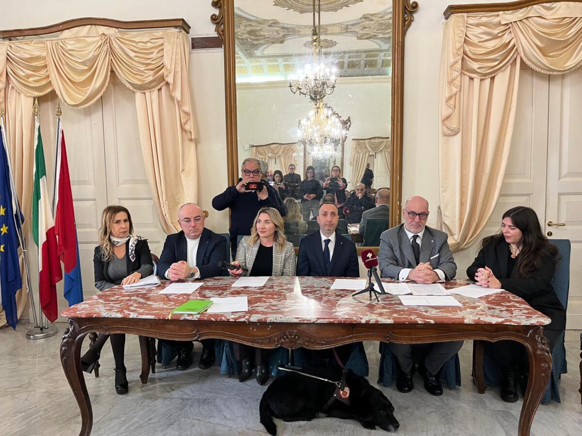 Galleria foto 'Taranto, al via il primo servizio di “Disability Management” per le imprese: «Progetto pilota in Puglia»' - foto 1