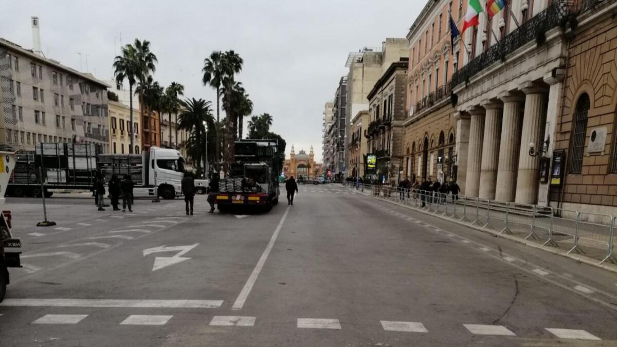 Bari, corso Vittorio Emanuele riapre al traffico dopo il concerto di Capodanno Bari, corso Vittorio Emanuele riapre al traffico dopo il concerto di Capodanno