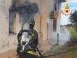 Tuturano, anziano morto in casa dopo un incendio: si indaga per omicidio colposo