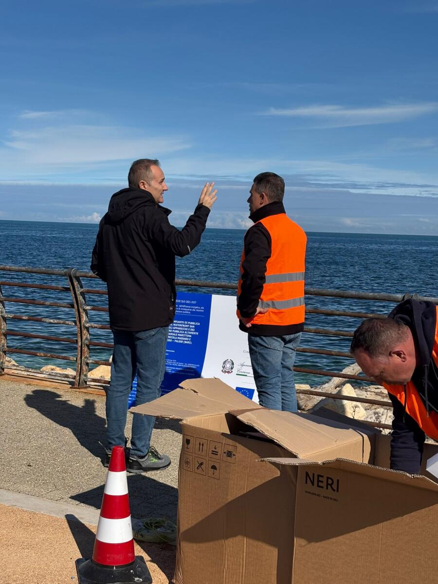 Bari, nuova luce per la costa a Nord: parte il restyling “smart” di 355 lampioni tra Palese e San Girolamo