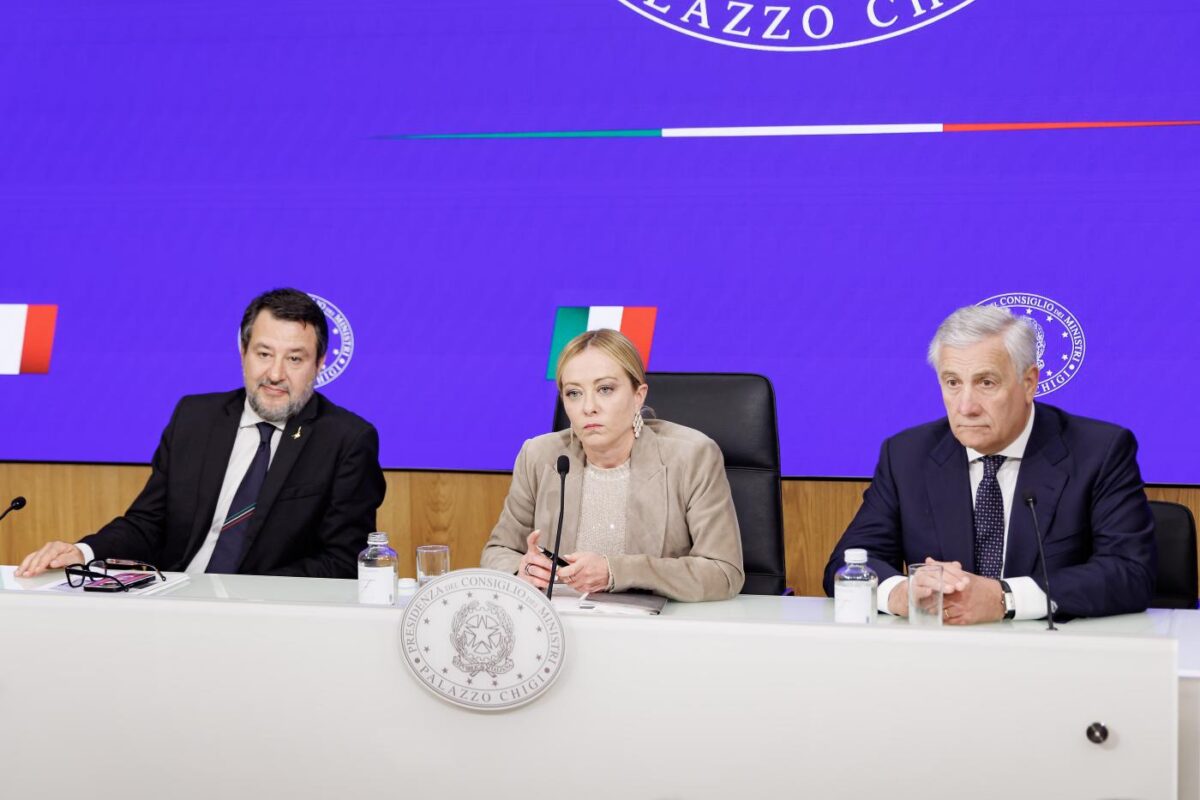 Galleria foto 'Scontri a Torino: il governo accelera sul decreto sicurezza, Meloni: «Risoluzione unitaria»' - foto 3