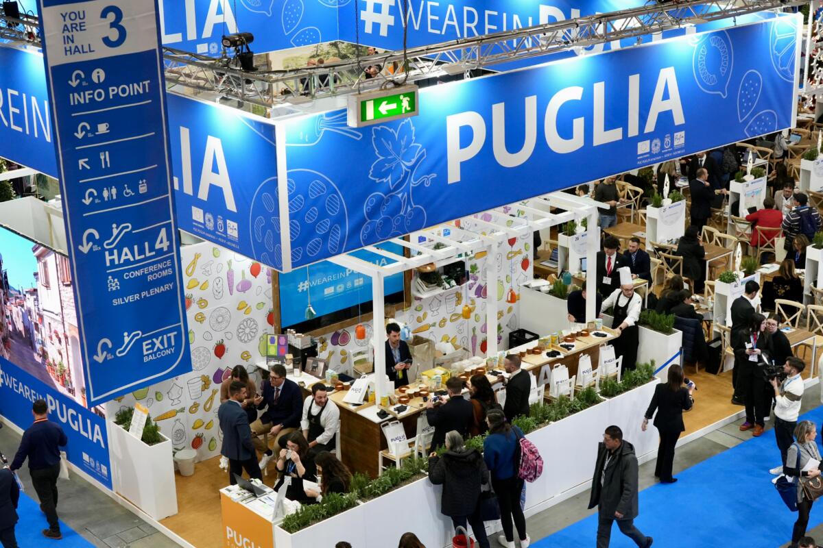 Galleria foto 'Puglia protagonista alla Bit di Milano, Decaro: «Portiamo la nostra regione nel mondo»' - foto 1