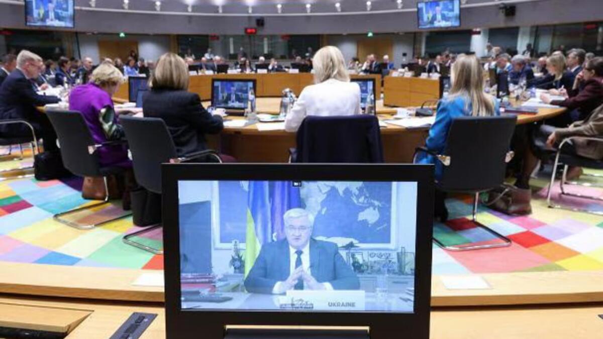 Galleria foto 'Tariffe Trump scuotono il commercio, Europa e Ucraina affrontano crisi tra sanzioni e guerra' - foto 1