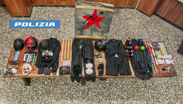 Galleria foto 'Scontri a Torino: il governo accelera sul decreto sicurezza, Meloni: «Risoluzione unitaria»' - foto 6