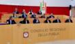 Puglia, il Consiglio regionale come un’arena: poi arriva l’ok alla legge sulla gestione delle acque