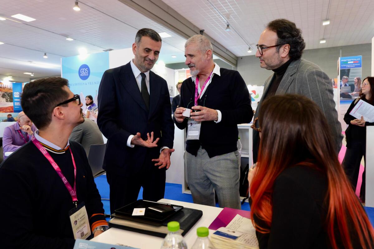 Cammini, aree interne e Giochi del Mediterraneo: le sfide del turismo in Puglia. Via alla Btm a Bari – VIDEO Cammini, aree interne e Giochi del Mediterraneo: le sfide del turismo in Puglia. Via alla Btm a Bari – VIDEO
