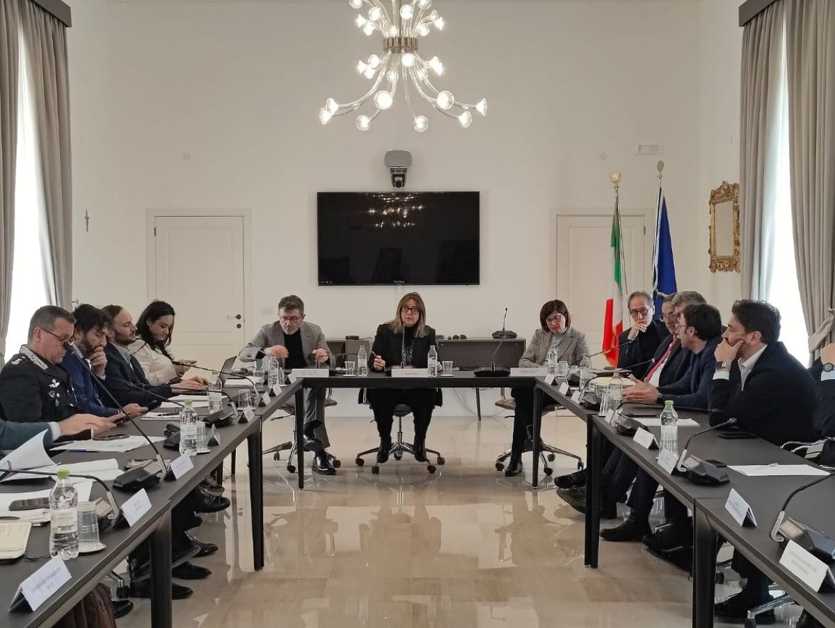 Galleria foto 'Rifiuti nella Bat, verso una piattaforma informatica per gestire il fenomeno' - foto 1