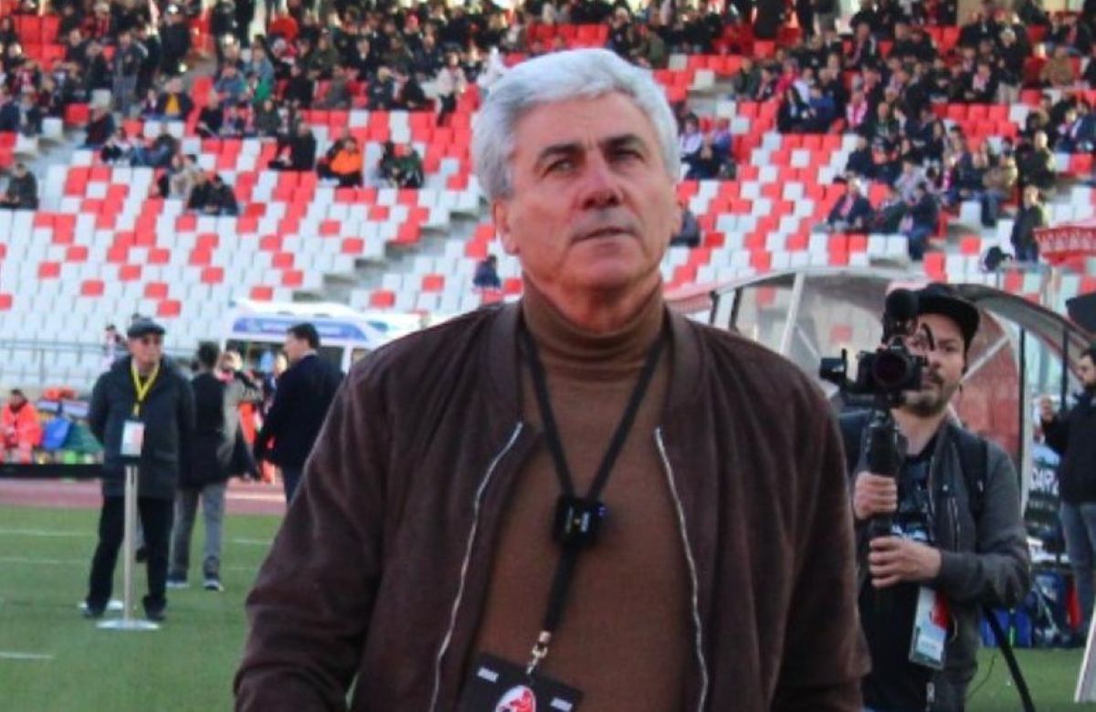 Bari, Pietro Maiellaro a muso duro: «Presi in giro dai De Laurentiis. Scelte senza logica» Bari, Pietro Maiellaro a muso duro: «Presi in giro dai De Laurentiis. Scelte senza logica»