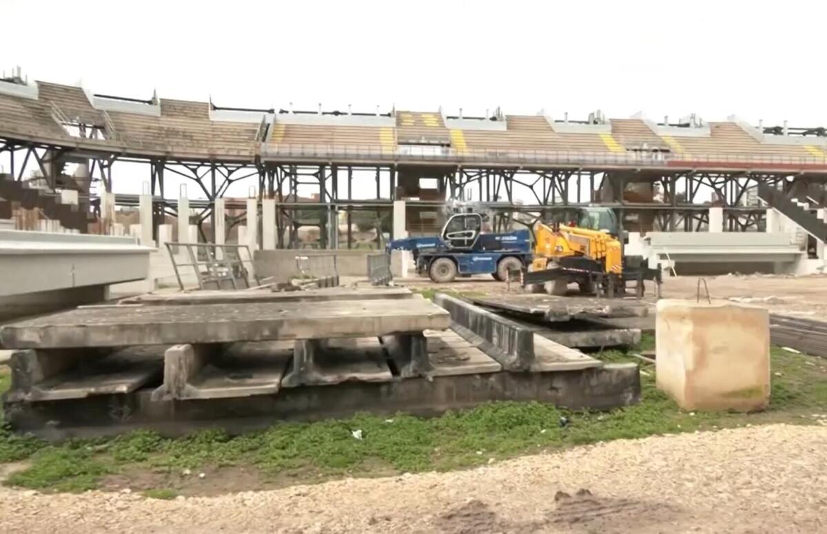 Galleria foto 'Lo stadio Iacovone cambia volto: la curva Nord coperta, skybox e prato pronti a maggio – VIDEO' - foto 1