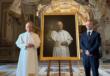 Il tocco tarantino in Vaticano: Roberto Ferri consegna a Papa Leone XIV il suo ritratto ufficiale – FOTO