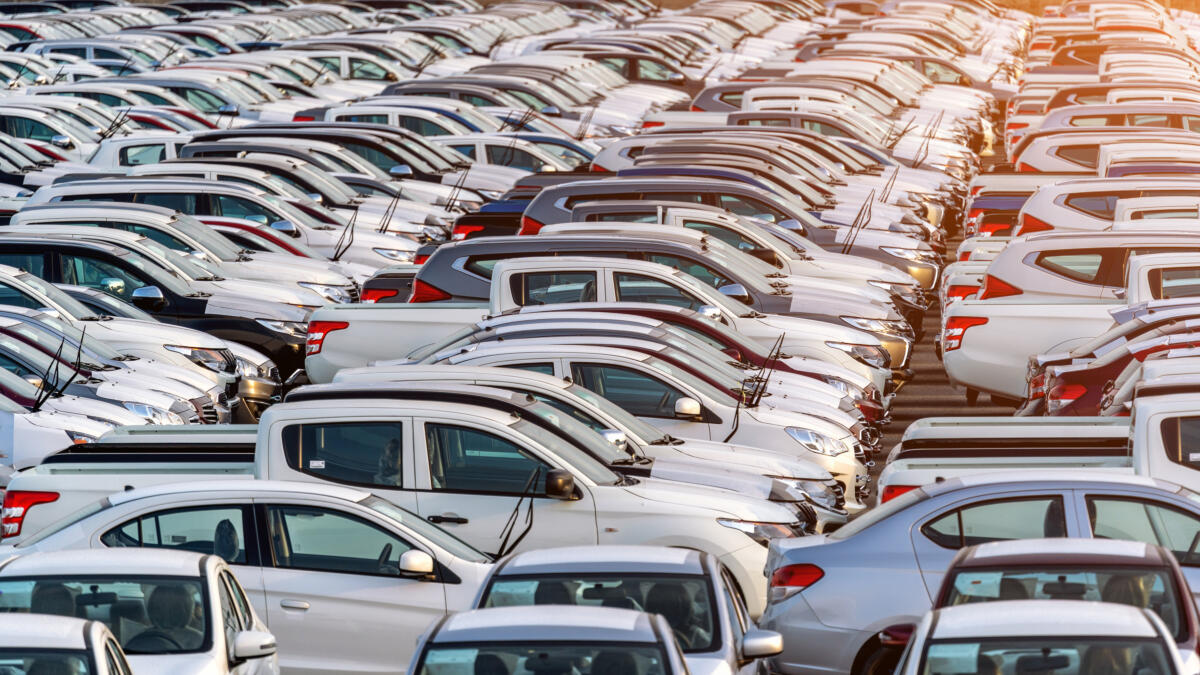 Galleria foto 'Auto in Italia oltre 41 milioni, parco tra i più vecchi d’Europa: in crisi le officine indipendenti' - foto 1