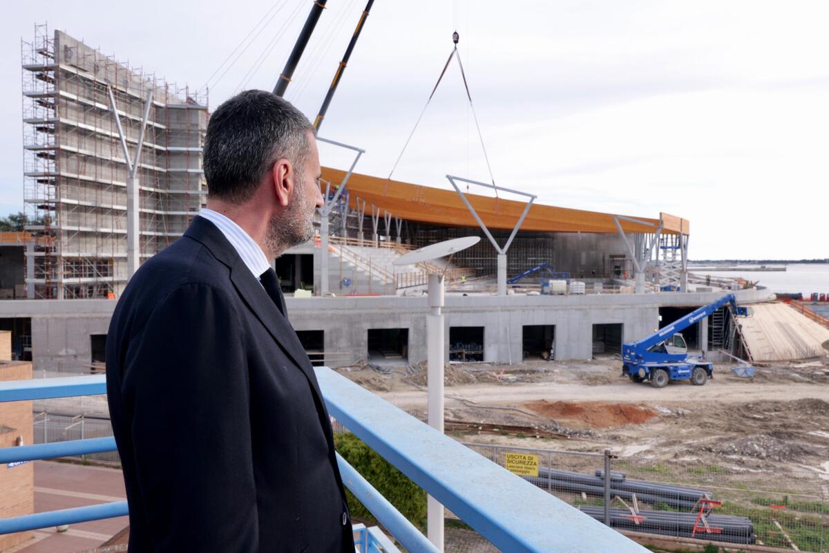Dopo Milano-Cortina focus sui Giochi del Mediterraneo, il ministro Abodi a Taranto per un sopralluogo – VIDEO Dopo Milano-Cortina focus sui Giochi del Mediterraneo, il ministro Abodi a Taranto per un sopralluogo – VIDEO