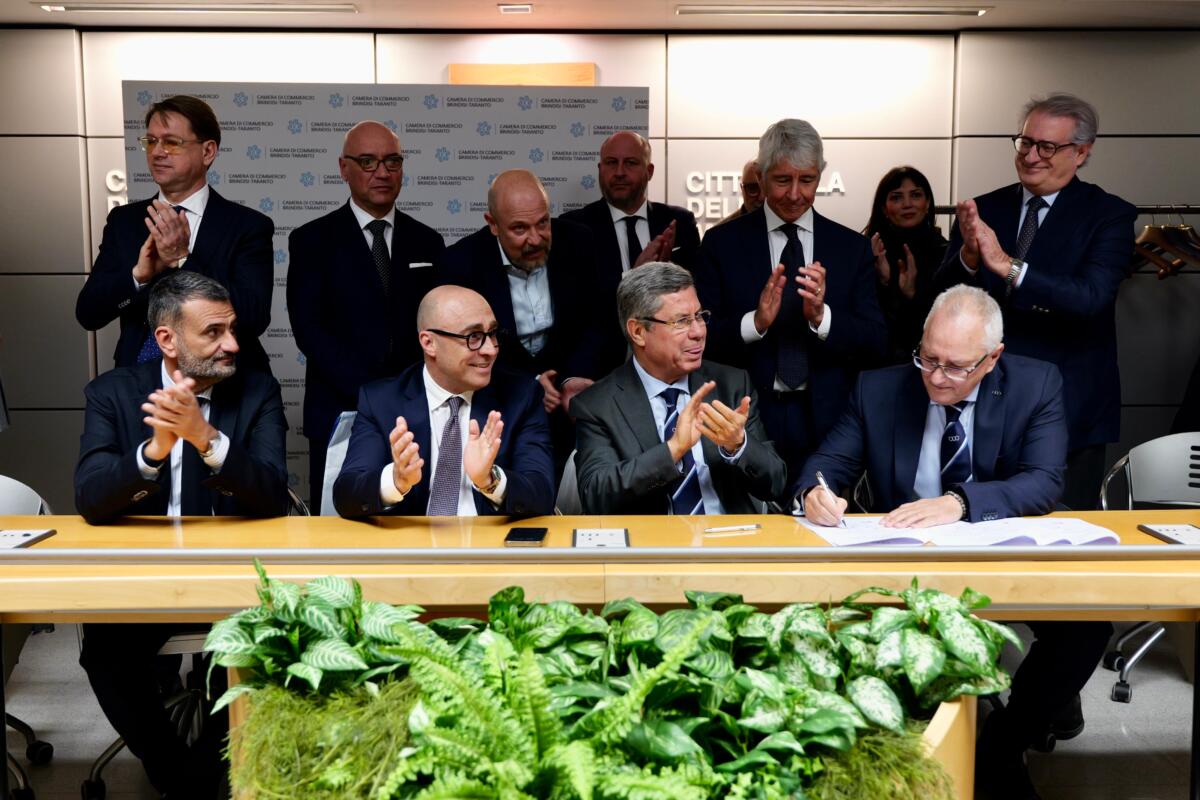 Dopo Milano-Cortina focus sui Giochi del Mediterraneo, il ministro Abodi a Taranto per un sopralluogo – VIDEO Dopo Milano-Cortina focus sui Giochi del Mediterraneo, il ministro Abodi a Taranto per un sopralluogo – VIDEO