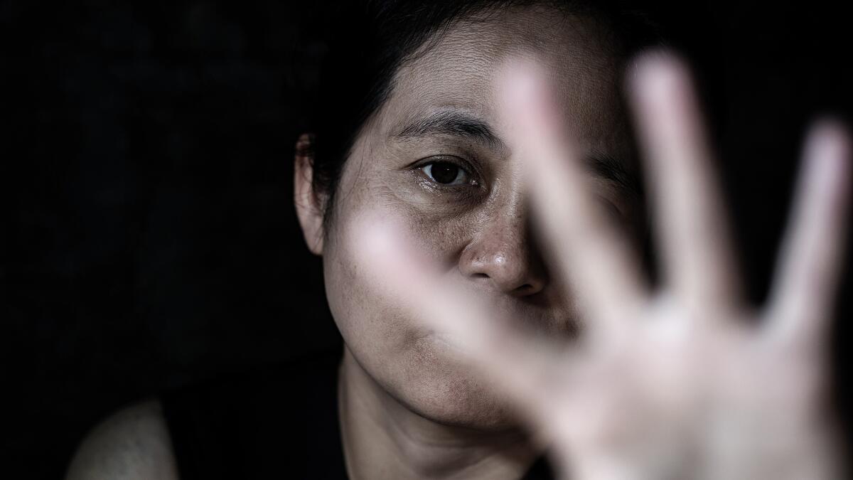 Galleria foto 'Violenza di genere, la Puglia rafforza la rete: pronti 5,6 milioni di euro. Casili: «Una priorità per la Regione»' - foto 1