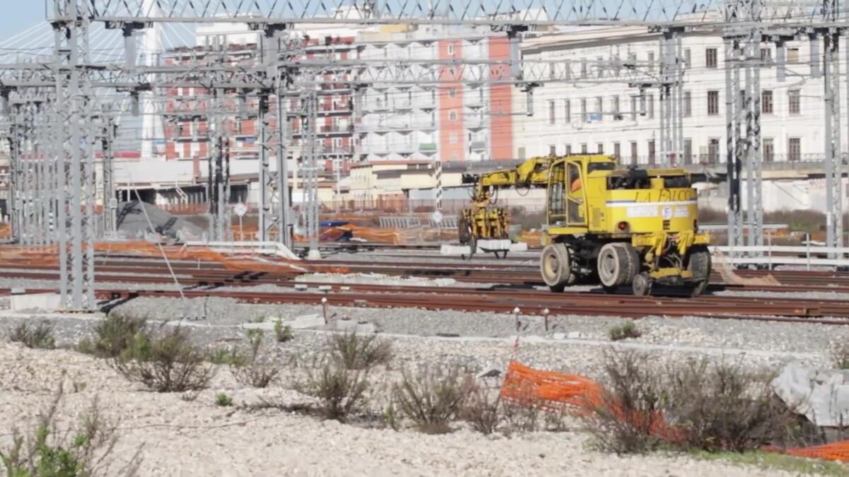 Galleria foto 'Stop ai treni nella stazione di Bari Centrale: al via i lavori di potenziamento' - foto 1