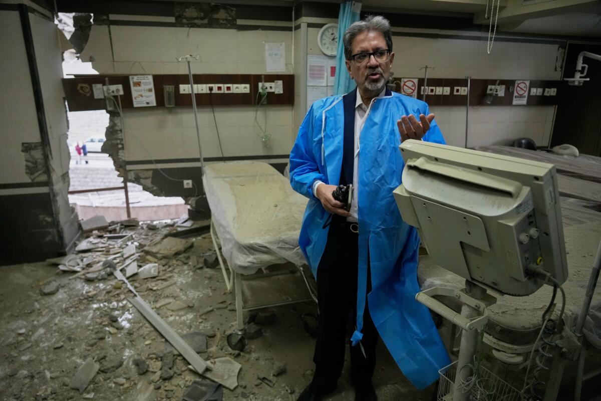 Galleria foto 'Il Medio Oriente in fiamme: nuovo fronte in Libano, Paesi del Golfo pronti a rispondere all’Iran' - foto 1