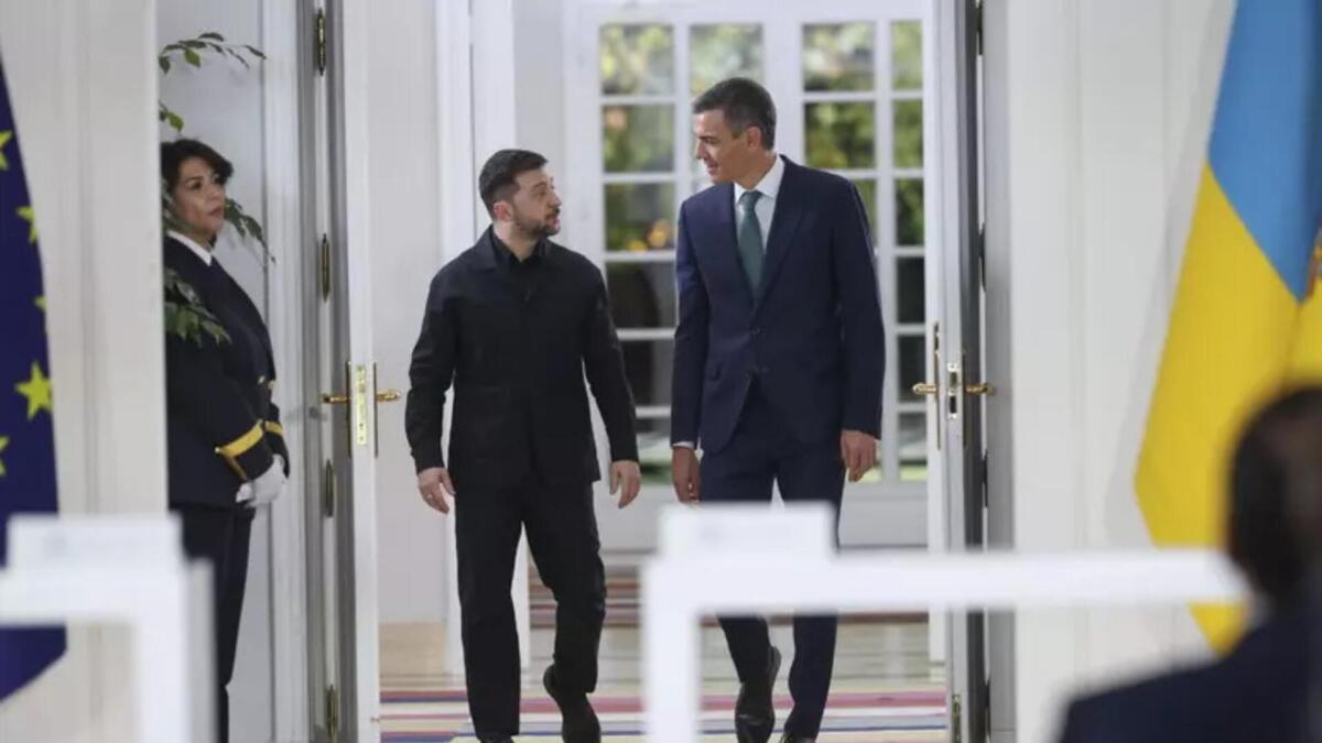 Galleria foto 'Zelensky a Madrid, intesa con Sanchez su energia e difesa: un miliardo di euro per Kiev in arrivo dalla Spagna' - foto 1