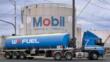 Petrolio, crolla la produzione di greggio e i prezzi volano