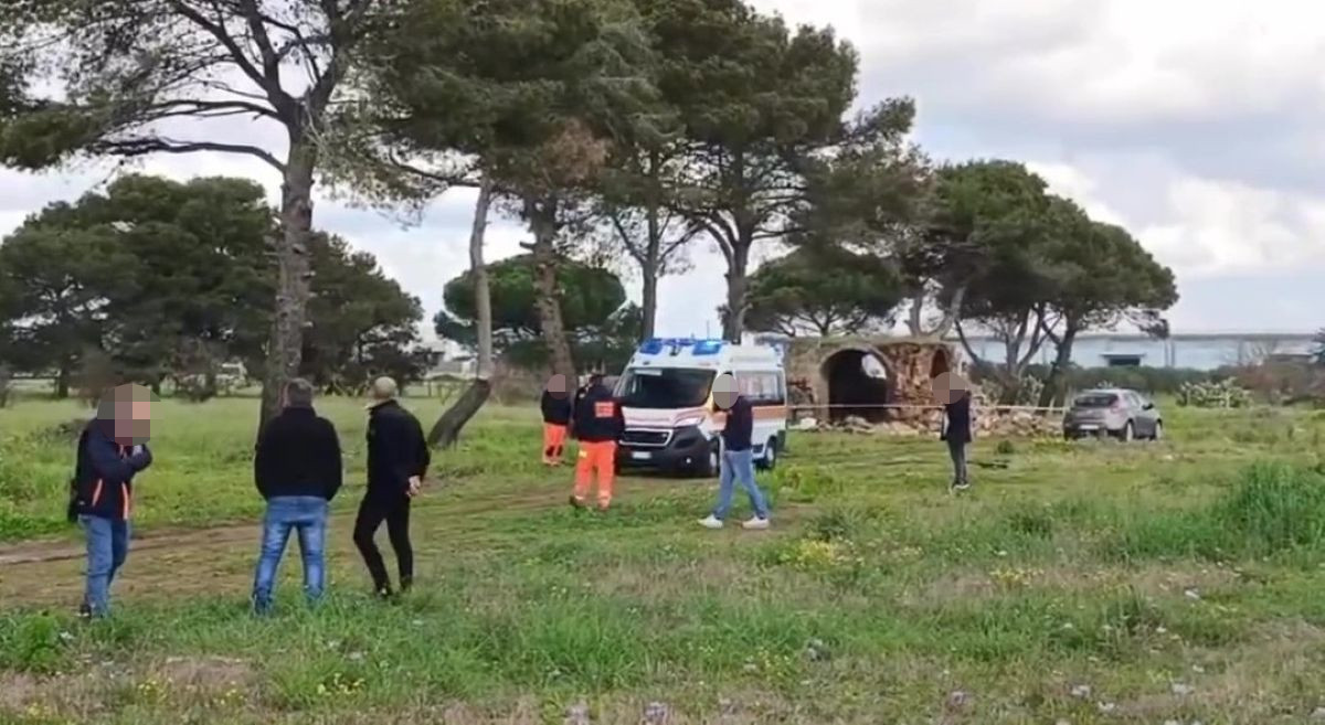 Galleria foto 'Manduria, crolla un rudere in campagna: muore un 76enne. È stato travolto dalle macerie' - foto 1
