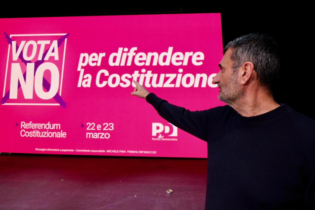 Galleria foto 'La vittoria del “No” al Referendum, Decaro: «Il popolo si alza e sceglie quando sa che il suo voto conta»' - foto 1