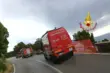 Con l’auto precipita in una scarpata per 200 metri, morta una giovane coppia nel Salernitano