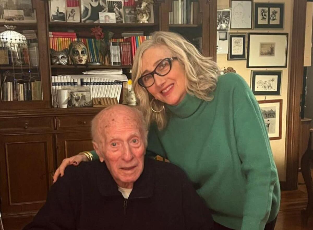 Galleria foto 'Lutto a Bari: si spegne a 104 anni il prof Gino Savino. Leccese: «Ha saputo seminare cultura e bellezza»' - foto 1