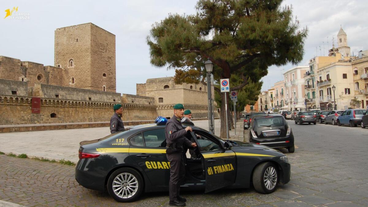 Galleria foto 'Affittacamere e bed&breakfast irregolari nel Barese, tasse non pagate per oltre tre milioni di euro' - foto 1