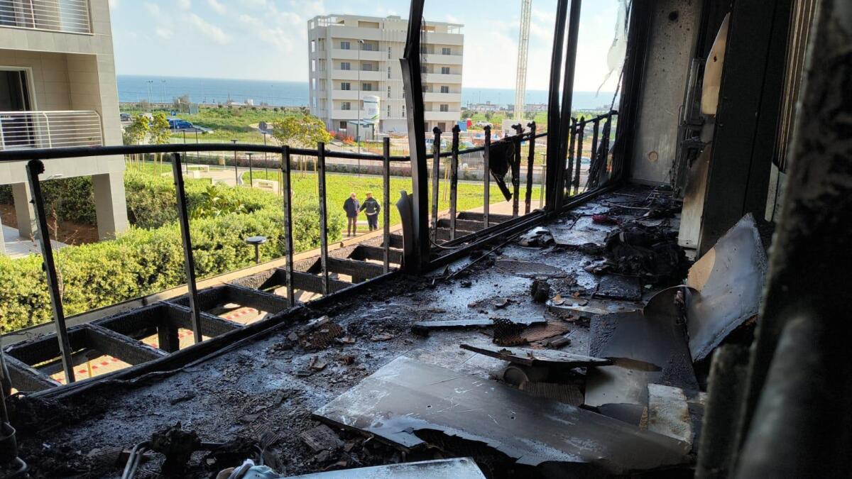 Galleria foto 'Bari, pauroso incendio nel quartiere Sant’Anna: fiamme in una pizzeria. Evacuate 16 famiglie – FOTO' - foto 2