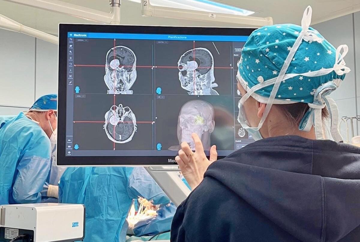 Galleria foto 'Piano di recupero delle liste d’attesa, al Policlinico di Bari 345 prestazioni nel weekend' - foto 1