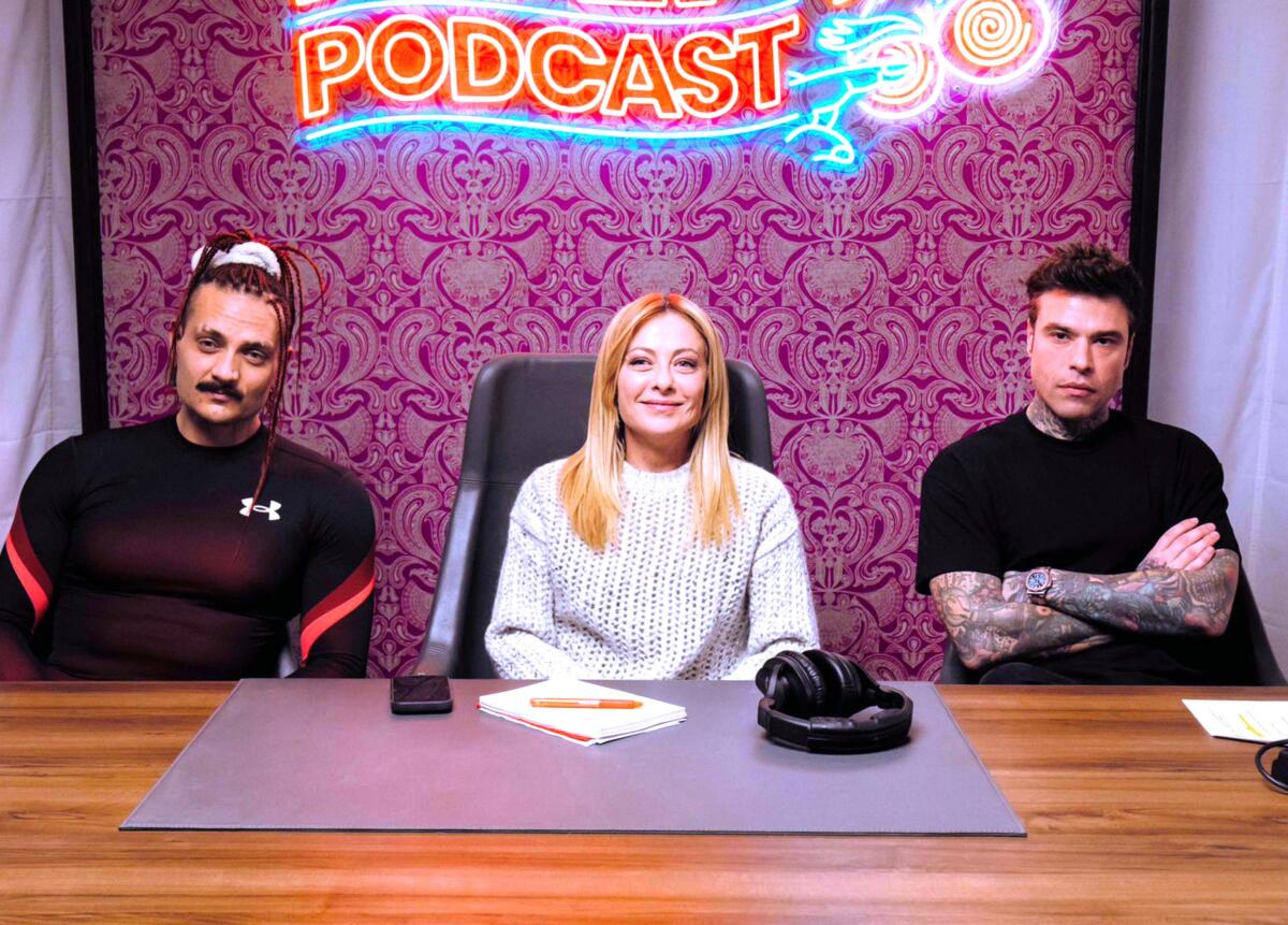 Galleria foto 'Giorgia Meloni a Pulp, il podcast condotto da Fedez sui social: «Il referendum? Non è un voto su di me» – VIDEO' - foto 1